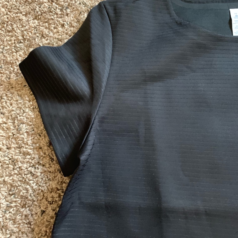 Lululemon Shaped Short Sleeve (Solid) - Picture 4 of 6
